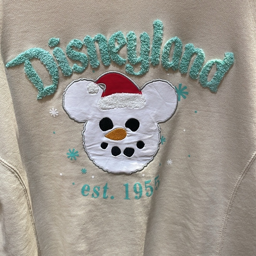 2024 Disneyland Christmas Snowman Pullover Sweater Adult NEW - Picture 2 of 3